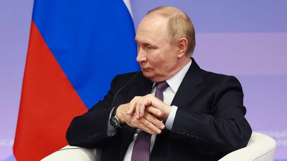 Guerra da Ucrânia/Putin rejeita tropas estrangeiras na Ucrânia antes ou depois da paz