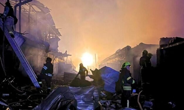 Guerra da Ucrânia/Bailado diplomático intenso em torno da Ucrânia sob fogo pesado da Rússia