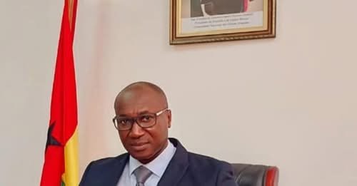 Caso estudantes retidos em Lisboa/Secretário de Estado das Comunidades afirma que estão em curso  “diligências” para  resolução da situação