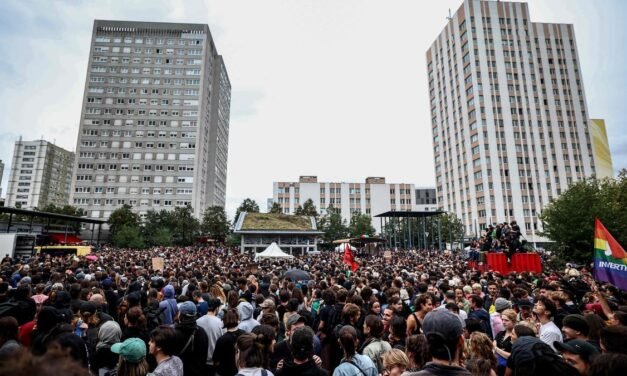 França/Polícia interveio para desocupar campus universitários em Paris
