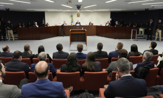 Julgamento de Bolsonaro/Brasileiros querem justiça, mas interpretações variam