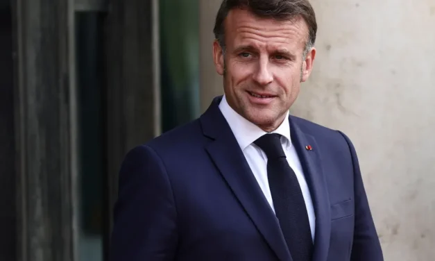 França/Macron nomeará novo primeiro-ministro francês “nos próximos dias”
