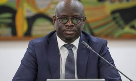 Senegal/Moodys rebaixa rating soberano para Caa1 governo contesta
