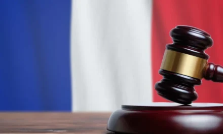 França/ Grupo de 17 ONG pede anulação do acordo franco-britânico