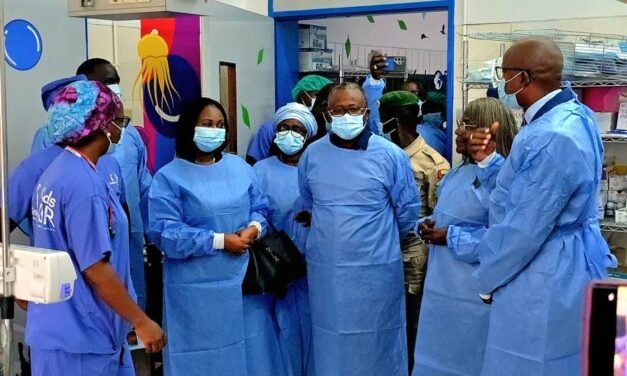 PR garante mobilização de recursos para formação local de médicos especialistas 