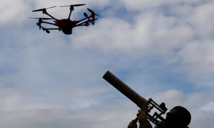 Guerra da Ucránia/“Os drones que violem território europeu devem ser destruídos”, disse Macron