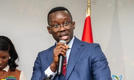 ”O Fórum de Investimento é uma oportunidade de reflexão para  futuro do país”, disse Lesmes Monteiro