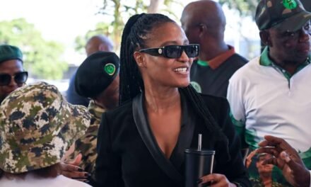 África do Sul/Recrutar para combater pela Rússia Deputada filha de Zuma demite-se