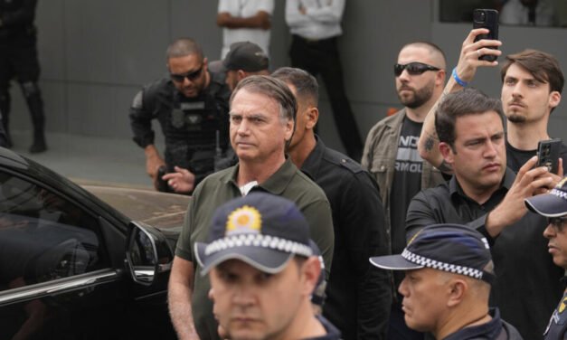 Brasil/Jair Bolsonaro na prisão após suspeitas de fuga