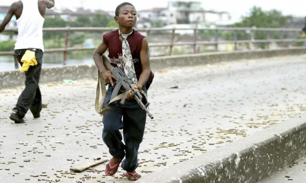 Marrocos/ Rabat apela por maior empenho no combate ao fenómeno de crianças-soldado em África