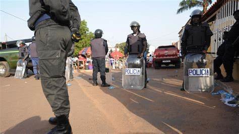 Golpe de Estado/ Alto Comando Militar levanta recolher obrigatório e restrições a circulação nas vias públicas impostos desde quarta-feira 