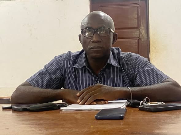 Trabalhadores da CMB iniciam paralisação laboral de três dias  e pedem demissão da direção