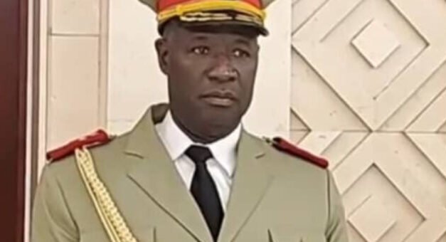 Golpe de Estado/Major-general Tomás Djassi nomeado Chefe de Estado-Maior General das Forças Armadas