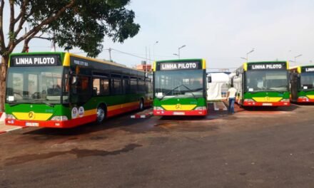 Governo lança projeto-piloto de transporte rodoviário com cinco  autocarros  