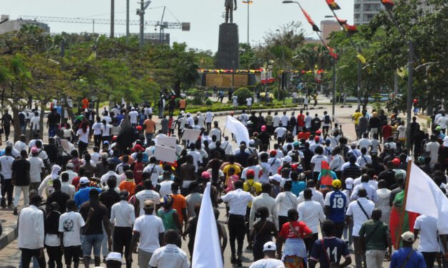 Portugal/Relatório alerta para retrocessos na democracia