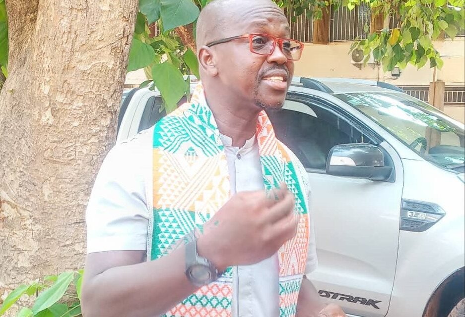 Eleições Gerais/Candidato suportado pela FLING promete  ensino gratuito no país caso vença eleições presidenciais