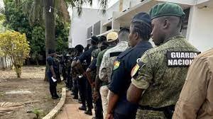 Eleições gerais/ Iniciada votação antecipada  de militares, paramilitares e viajantes