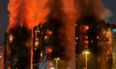 Hong Kong/ Incêndio mortífero provoca mais de 50 mortes