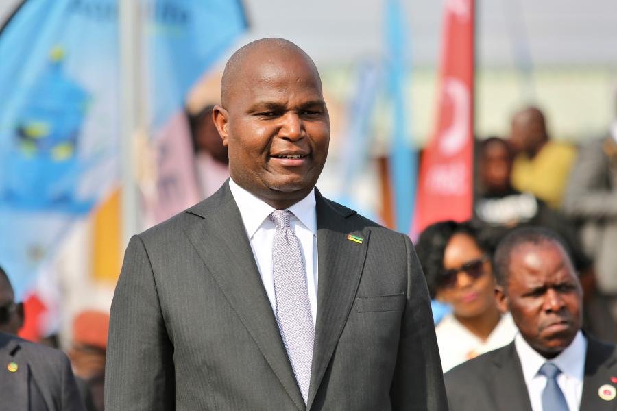 Moçambique/”Cabeças vão rolar” se corrupção continuar na polícia”, diz Chapo