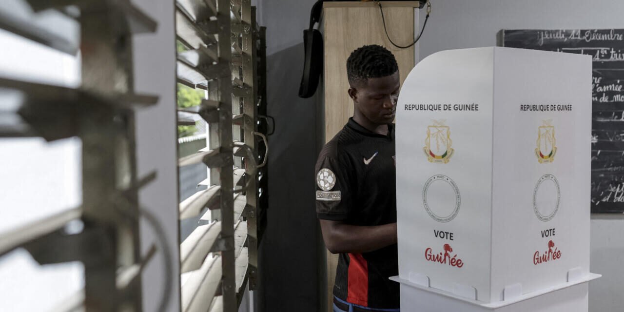 Guiné-Conacri/ Cerca de sete milhões de eleitores votam na Guiné-Conacri para eleger  Presidente entre nove candidatos