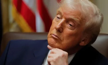 EUA/Administração Trump suspende pedidos de imigração de nacionais de 19 países