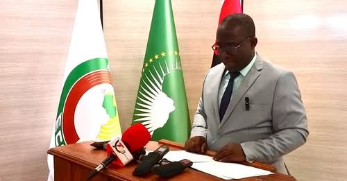 Governo de Transição acusa Ramos Horta de trair responsabilidade moral ao criticar militares guineenses