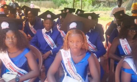 Regiões/Escola de ensino básico de Binar entrega diplomas a 31 finalistas do ano lectivo 2025/2026