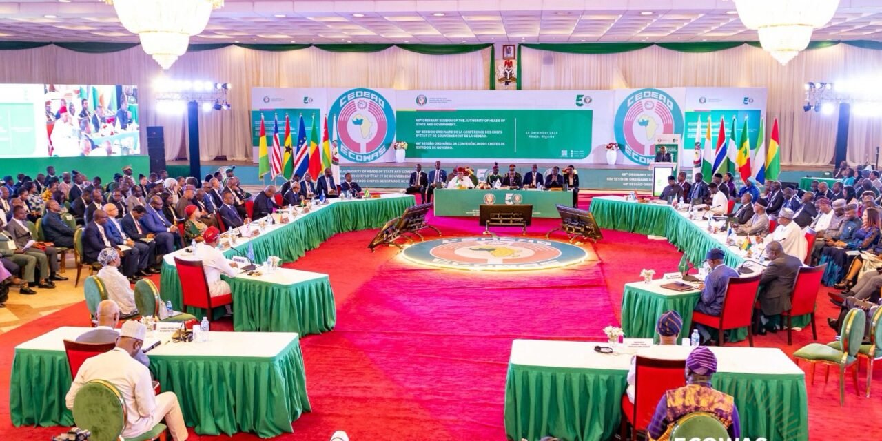 CEDEAO/Conferência de Chefes de Estado condena  aumento da criminalidade, sequestros e raptos de crianças em idade escolar  na Nigéria