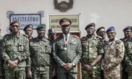 Comando Militar divulga  Carta Política de  Transição