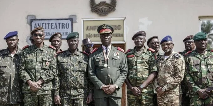 Comando Militar divulga  Carta Política de  Transição