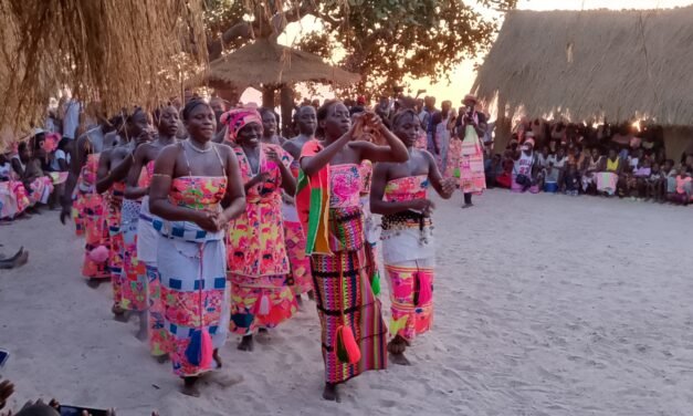 ”Os guineenses devem inspirar nas pessoas como Adelino da Kosta para darem contribuição no desenvolvimento do país”, aconselhou o convidado de Honra da 2ª Edição do Festival de Jeta