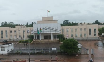 Função Pública/Ministério  avisa que qualquer ausência injustificada ao local de trabalho será tratada nos termos da lei aplicável