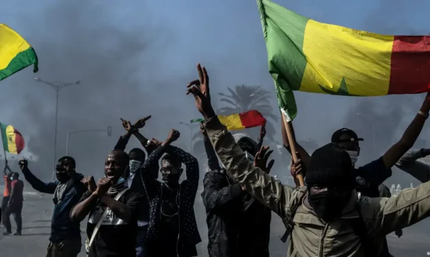 Senegal/Governo decide pagar bolsas de estudo universitários após confrontos violentos entre estudantes e forças de segurança