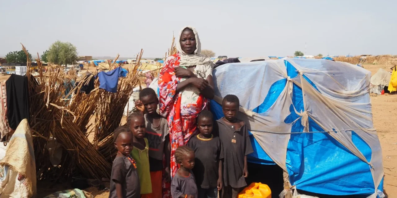 Sudão/ONU alerta para situação humanitária “Insustentável” a menos que a ajuda seja acelerada urgentemente