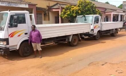 Regiões/ONG Americana “Shelter For Life” oferece duas viaturas para Cooperativa Agrícola de Cacheu