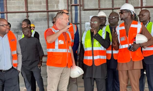 Ministro dos Transportes visita  obras de modernização do Aeroporto Internacional Osvaldo Vieira