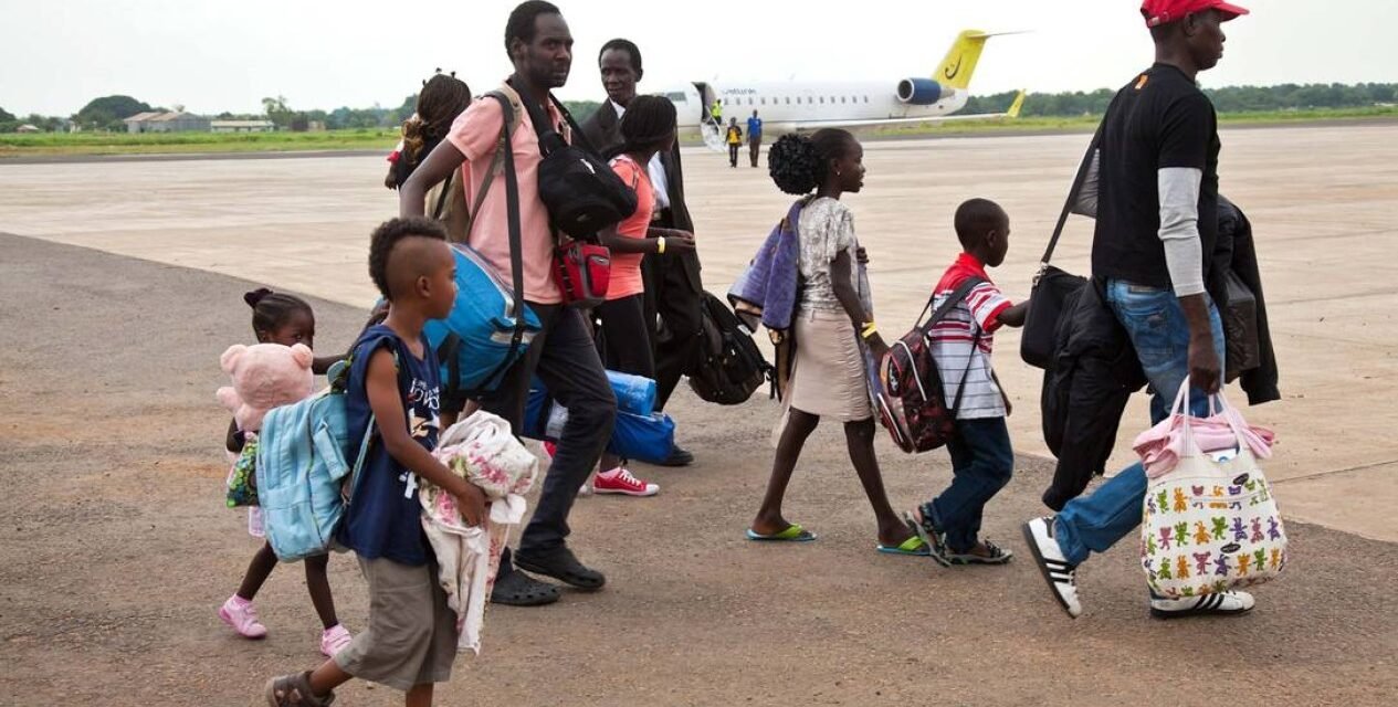 Costa do Marfim/ Governo acolhe 132 cidadãos repatriados de Tunísia