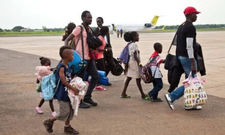 Costa do Marfim/ Governo acolhe 132 cidadãos repatriados de Tunísia