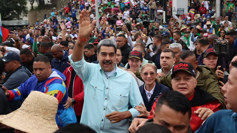 Venezuela/Nicolas Maduro promete defender a Venezuela “com a própria vida”
