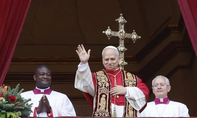 Religião/Papa Leão XIV lembra o sofrimento de quem vive em Gaza durante missa de Natal