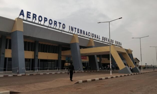 Governo transfere gestão do Aeroporto Osvaldo Vieira para empresa OVIA