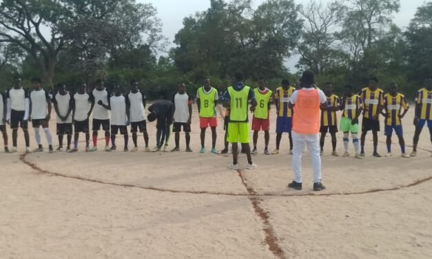 Regiões/Jovens da Tabanca de N’denden de Bissorã homenageiam  Idrisa Sané