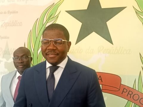 Primeiro-ministro anuncia novas eleições gerais para Dezembro deste ano