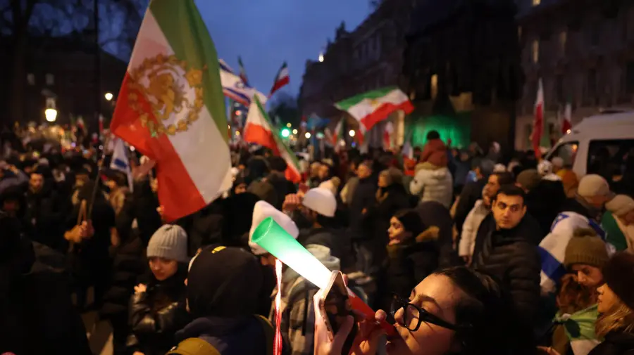 Irão/Milhares de mortos nos protestos