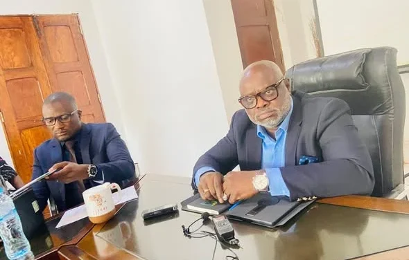 Transição/Ministro Jaimantino Có reafirma compromisso do Governo em criar as condições para desenvolvimento da indústria no país