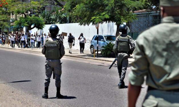 Moçambique/ Agente da polícia morto a tiro