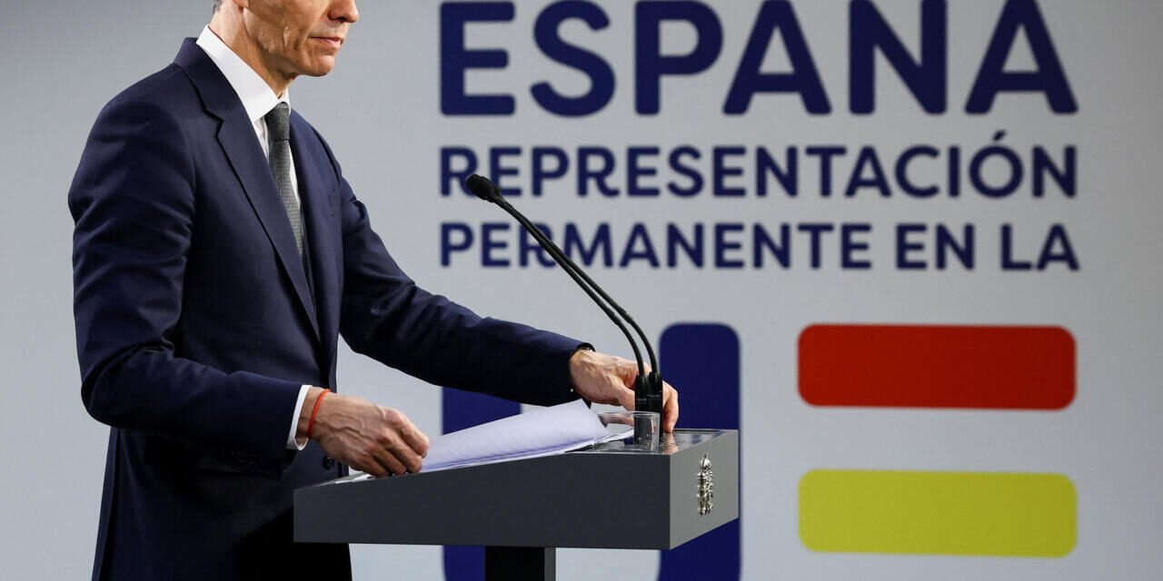 Espanha/Governo vai regularizar meio milhão de imigrantes