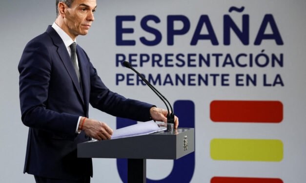 Espanha/Governo vai regularizar meio milhão de imigrantes