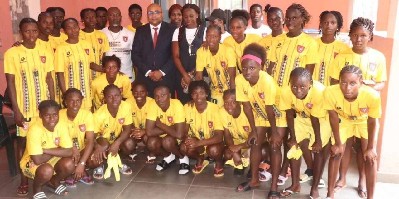 Presidente da FFGB visita as jogadoras da Seleção Sub-20 em estágio num dos hotéis de Bissau
