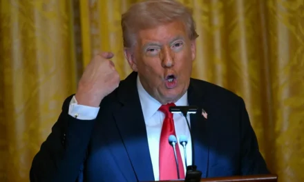 EUA/ Governo duplica revogação de vistos para 100 mil em 2025